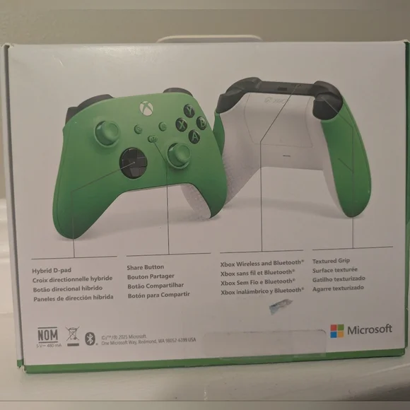 Microsoft Wireless Controller - Xbox, Windows, Android, iOS - New Open Box - Picture 2 of 5